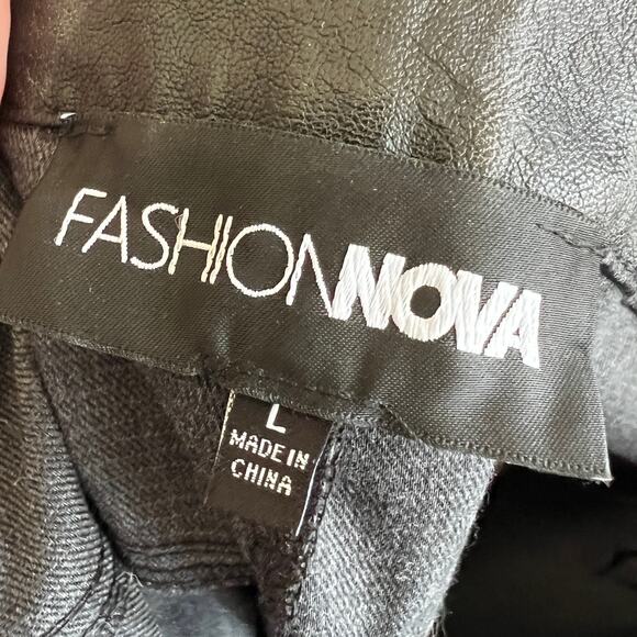 Black Pleather Buckle Shorts, Y2K, Edgy, Grunge, Biker, Punk, Clubwear, Large - Picture 5 of 5